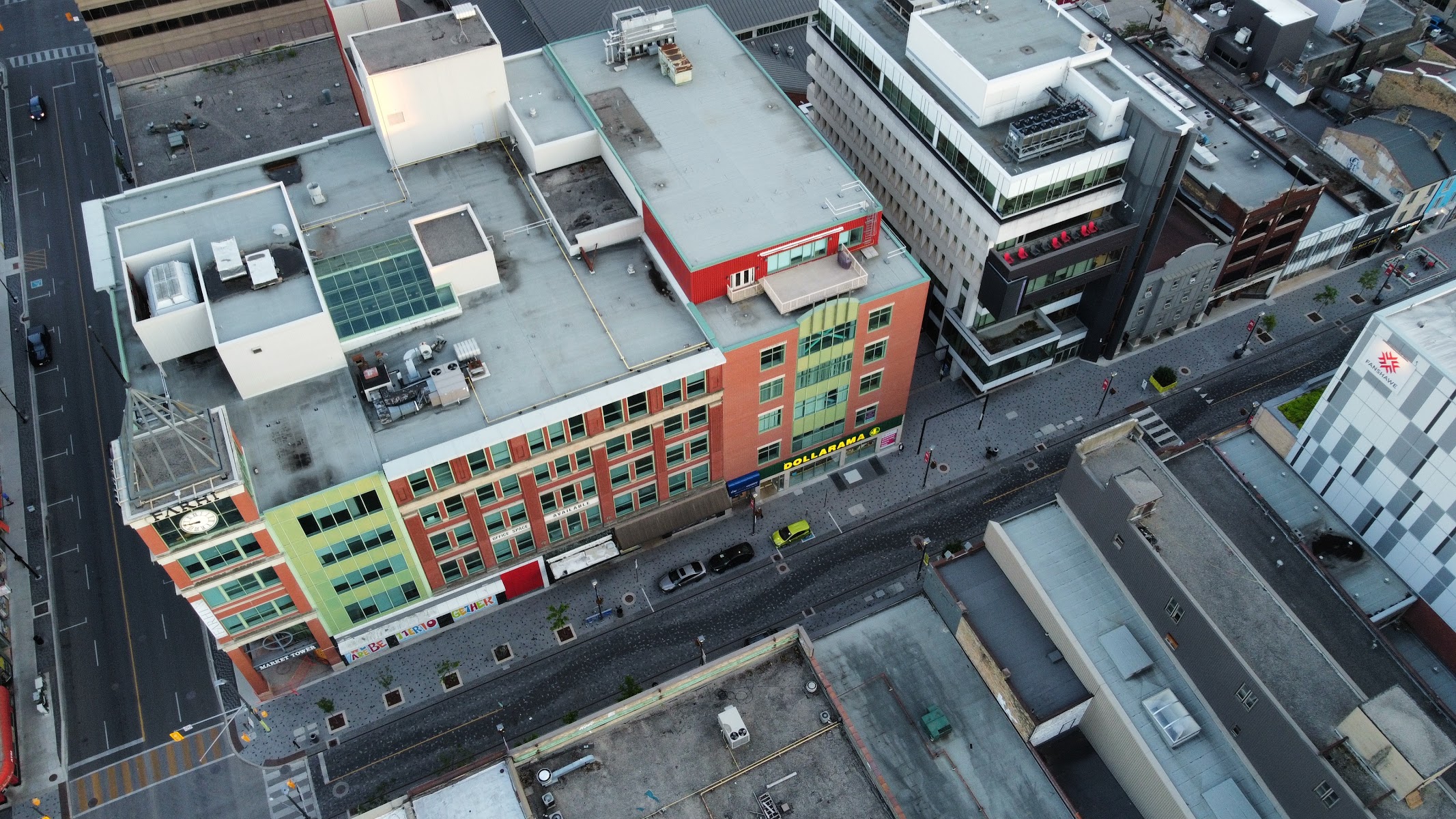 141 Dundas St building view