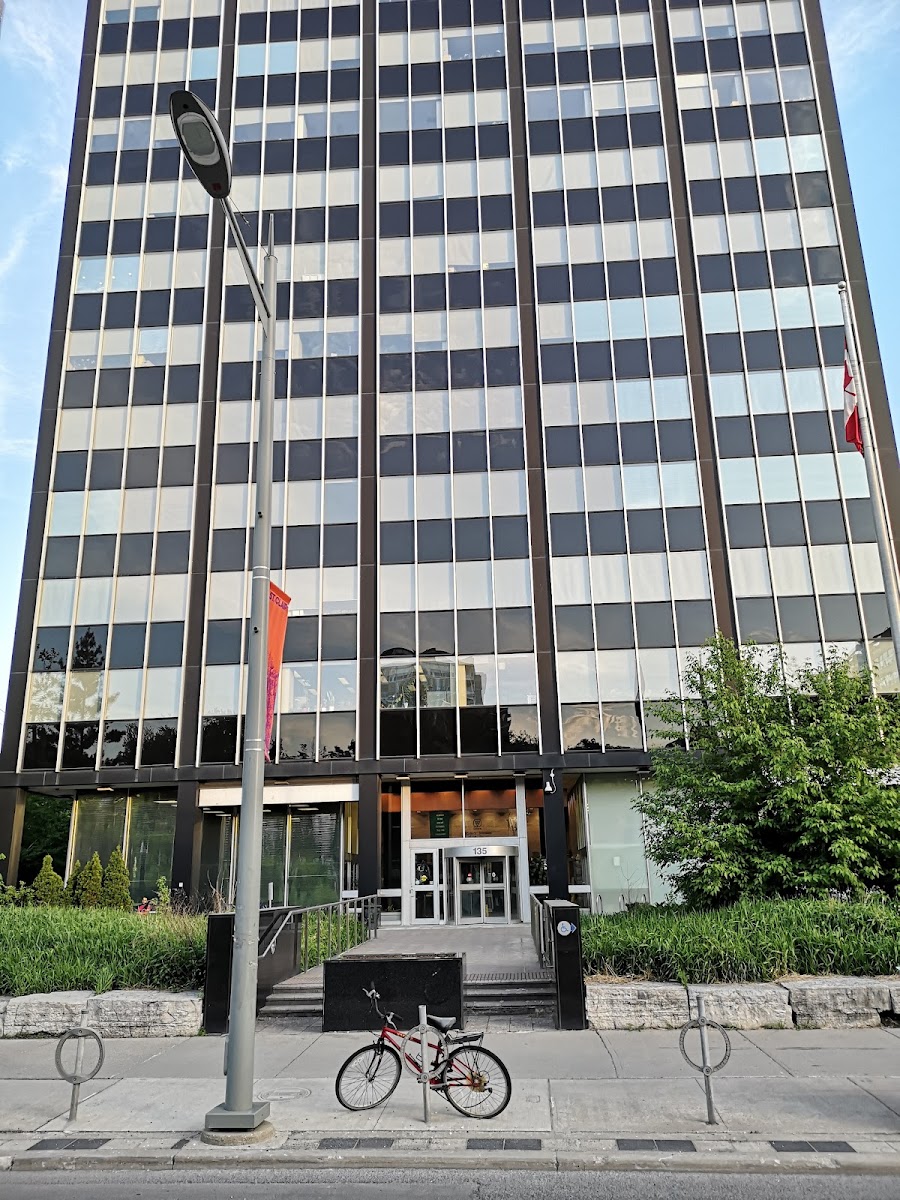 135 St Clair Ave W building view