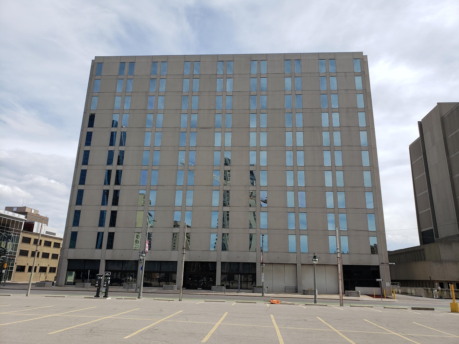 451 Talbot St building view