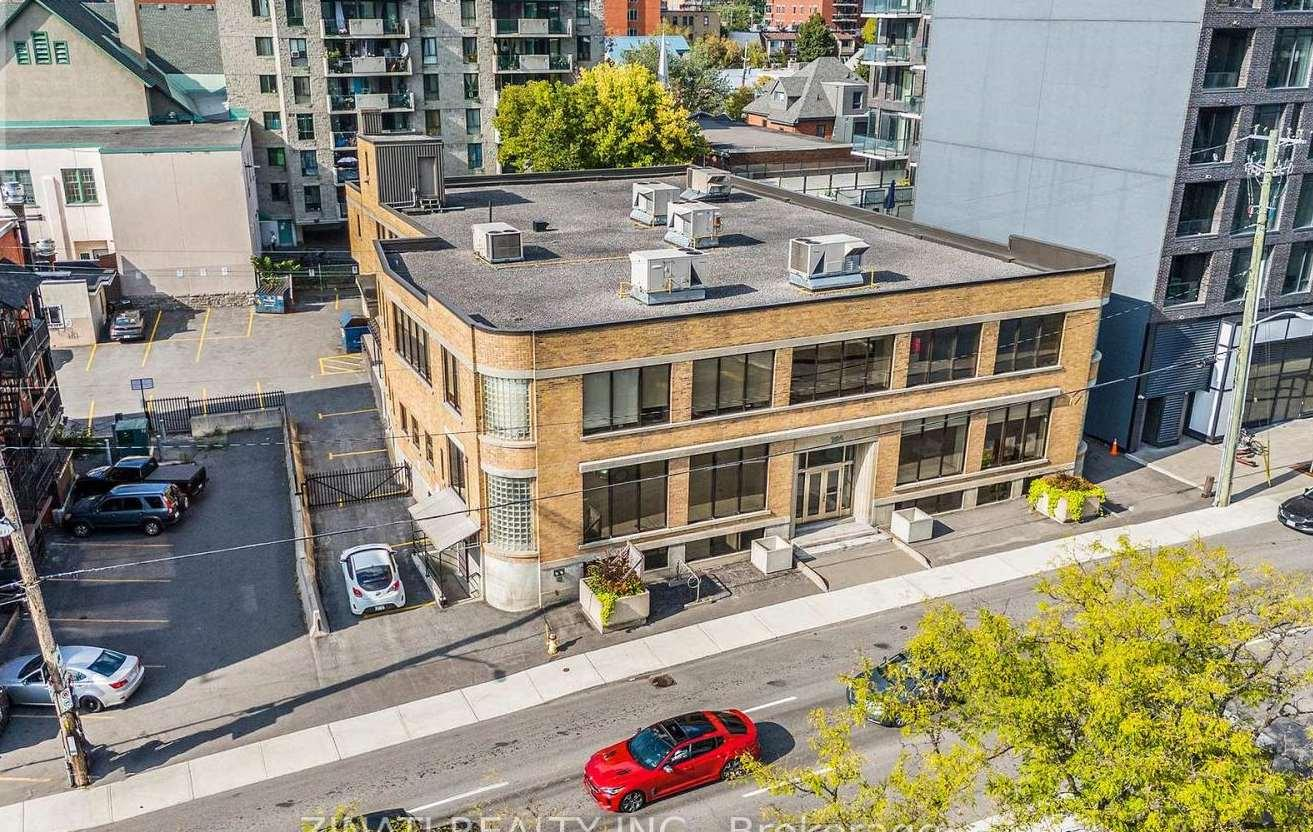 205 Catherine St