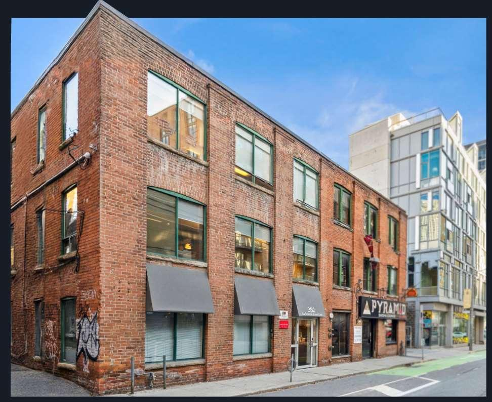 282 Richmond St E